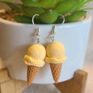 Handcrafted Ice Cream Cone Earrings - Yellow and Brown‎ NEW 2" Ladies/Girls